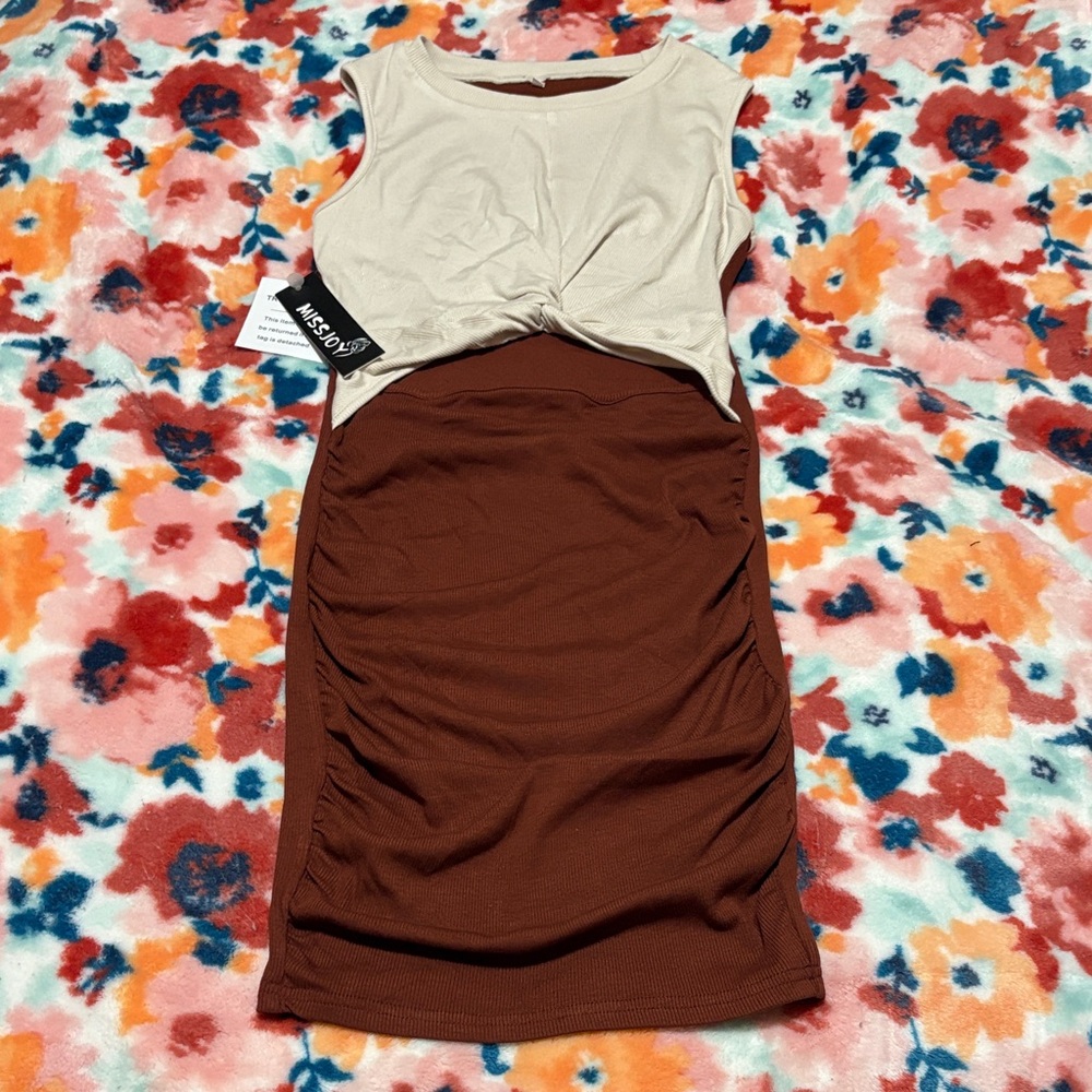 Chic Two-Tone Midi Dress in Cream and Brown